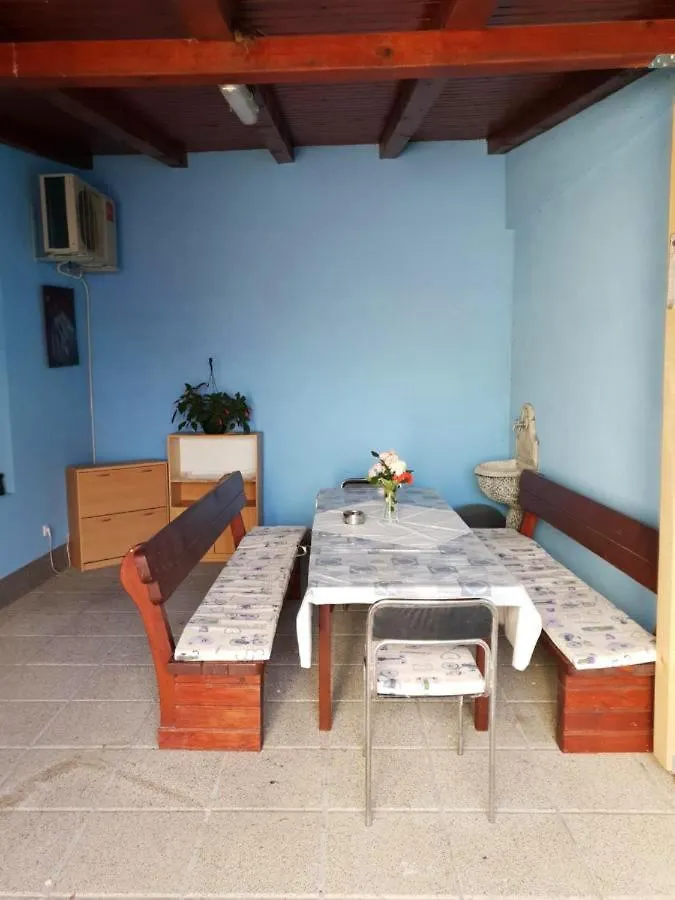 Charming Apartment In Jadranovo With Sea View 35 M²