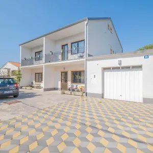  Apartman & Pejo